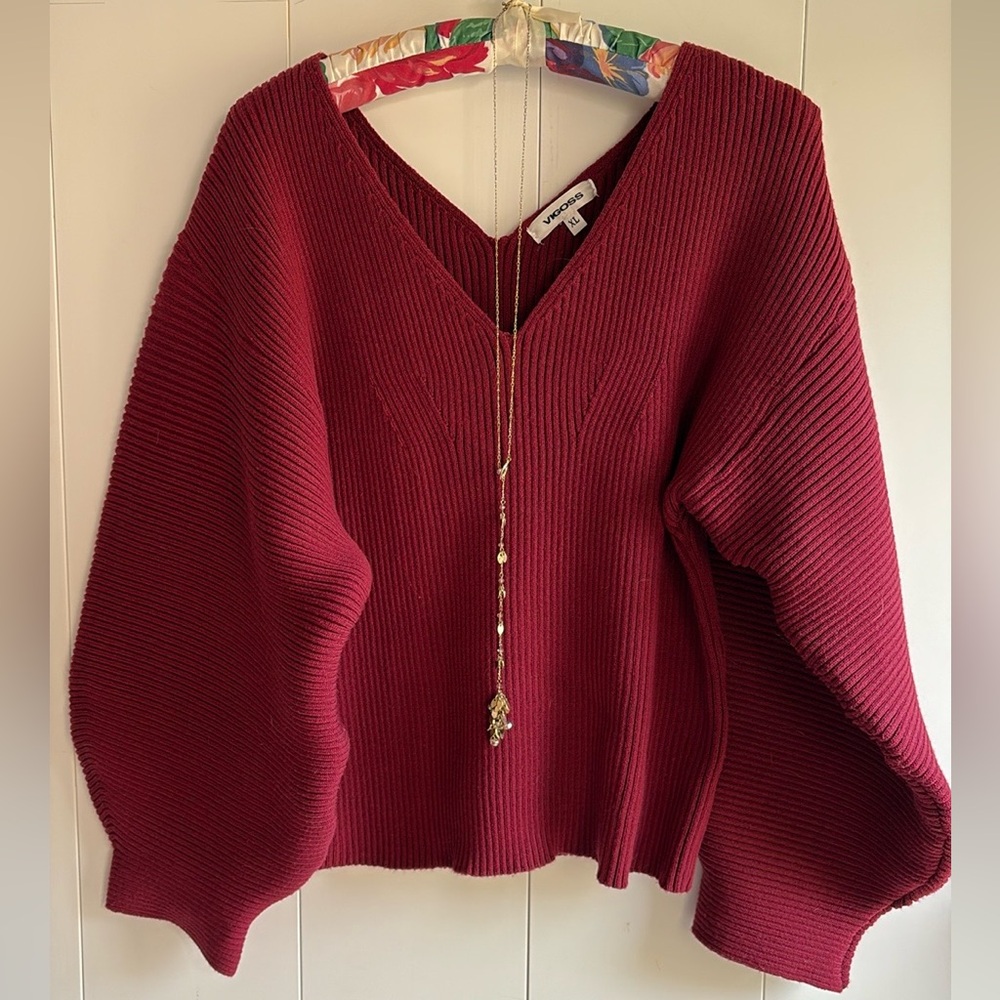 Vigoss Elegant Ribbed Burgundy V-Neck Sweater  Size XL